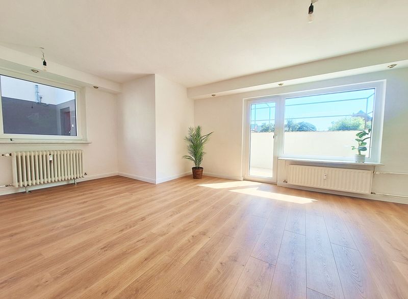 Erstbezug nach Renovierung!
Ihre neue 3 Zimmer Eigentumswohnung mit Terrasse in Garbsen